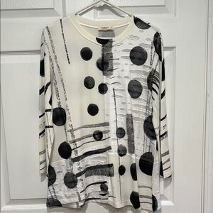 Jess & Jane Polka Dot Top